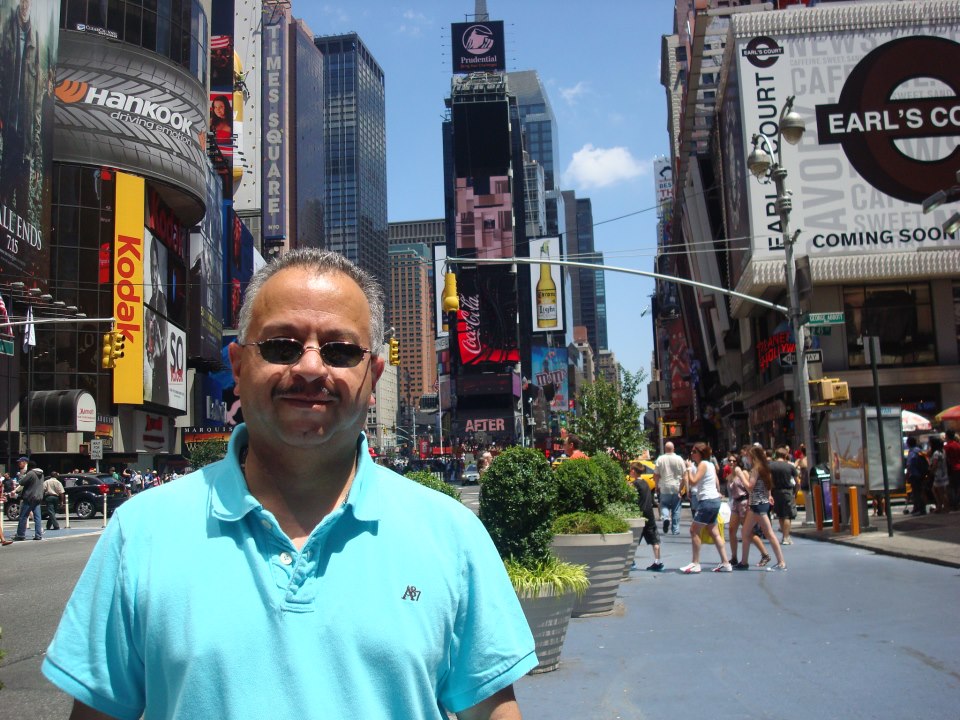 El guatemalteco en el centro de la ciudad de Nueva York, conocido como la Gran Manzana. (Foto Prensa Libre: Cortesía)