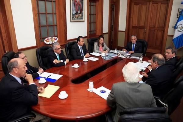 Pérez Molina y Baldetti expusieron su punto de vista ante la SIP. (Foto Prensa Libre: Scspr)