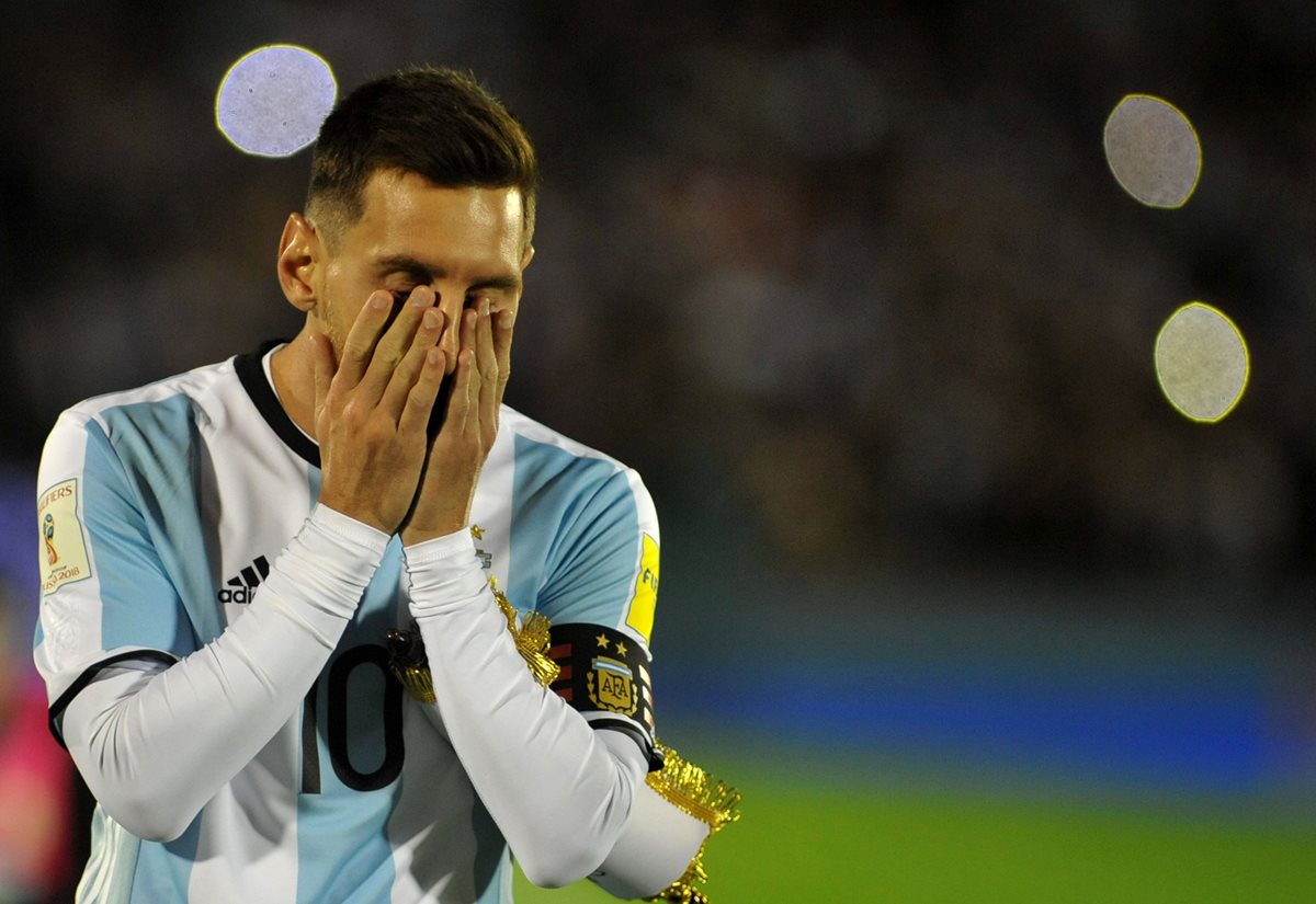 Messi se encuentra con la selección argentina en las eliminatorias rumbo a Rusia 2018. (Foto Prensa Libre: AFP)