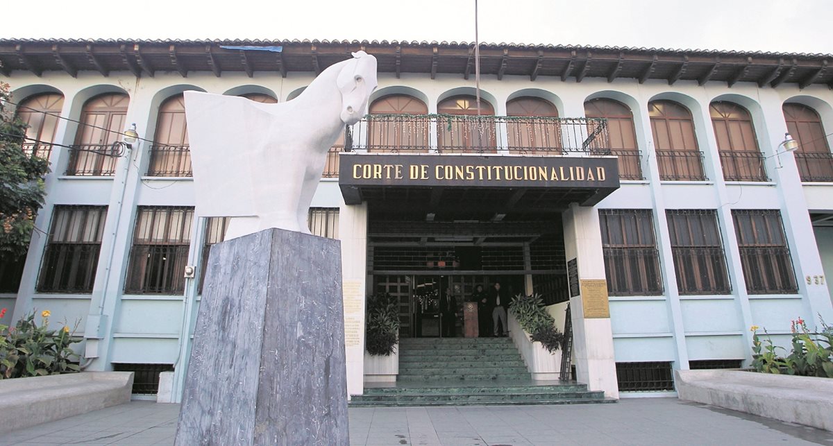La Corte de Constitucionalidad otorgó un amparo provisional al bloque UNE para suspender las comisiones extraordinarias. (Foto Prensa Libre: Hemeroteca PL)