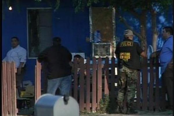 Los migrantes fueron rescatados y serán deportados. (Foto Prensa Libre: tomada de Valley Central)<br _mce_bogus="1"/>