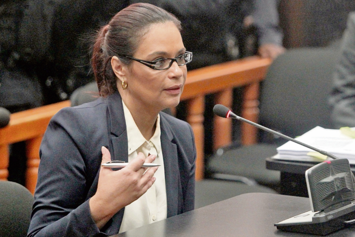 La ex vicepresidenta Roxana Baldetti es procesada por el caso de defraudación aduanera denominado La Línea, y permanece en prisión.