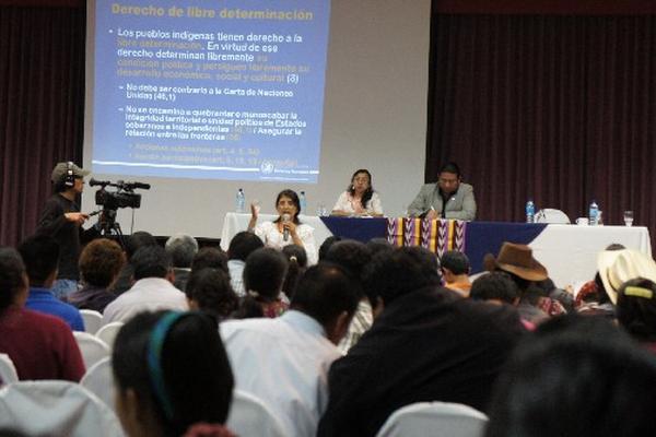 Reunión efectuada  en Panajachel, Sololá.