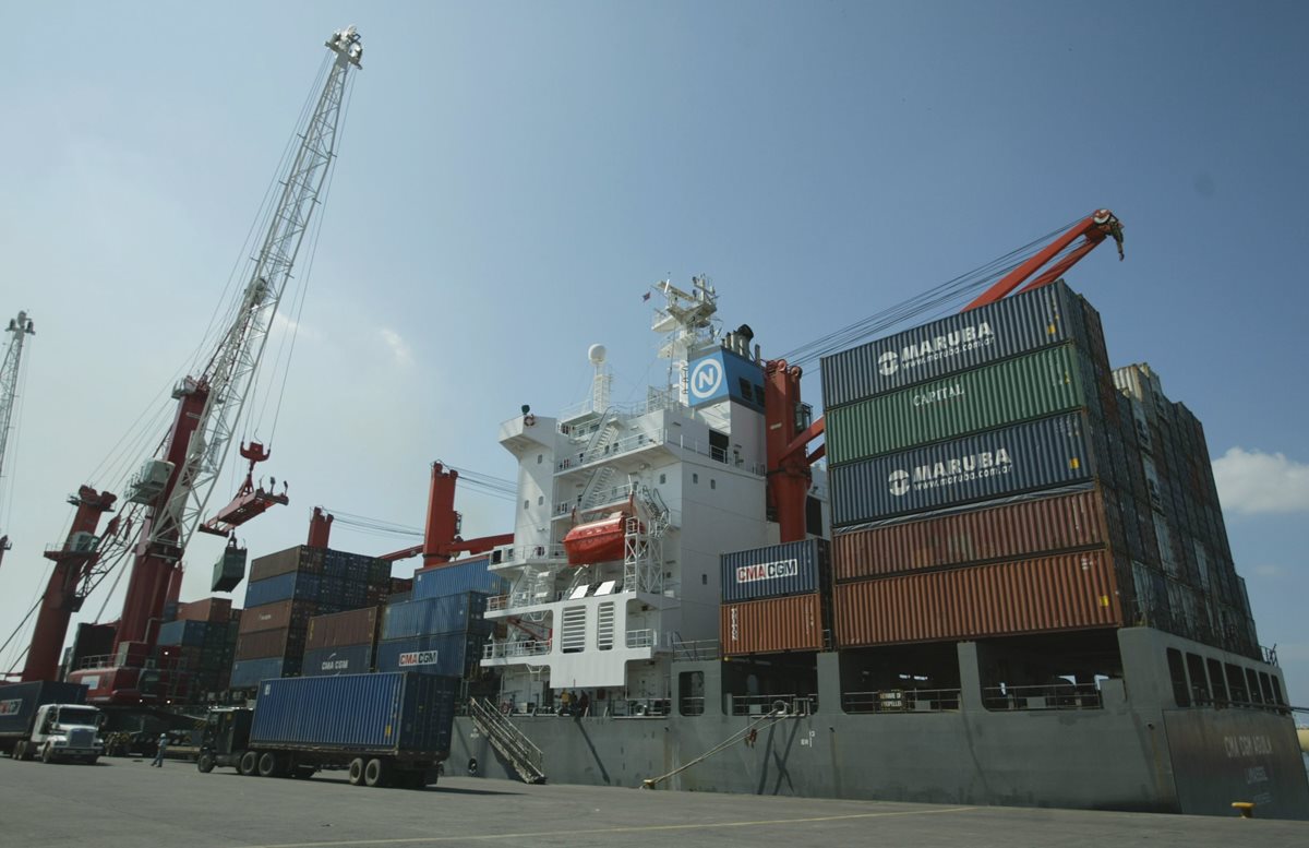 La Empresa Portuaria Quetzal fue intervenida el 25 de mayo de 2011 durante el gobierno de Álvaro Colom (Foto Prensa Libre: Hemeroteca PL)