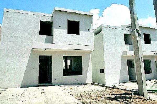 Viviendas e infraestructura impulsan al sector construcción. (Foto Prensa Libre: Hemeroteca PL)