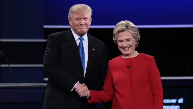 Donald Trump y Hillary Clinton debatieron durante 90 minutos. GETTY IMAGES