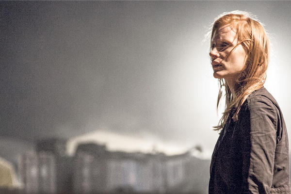 JESSICA CHASTAIN interpreta a una agente de la CIA que persigue al enemigo número uno de EE. UU.