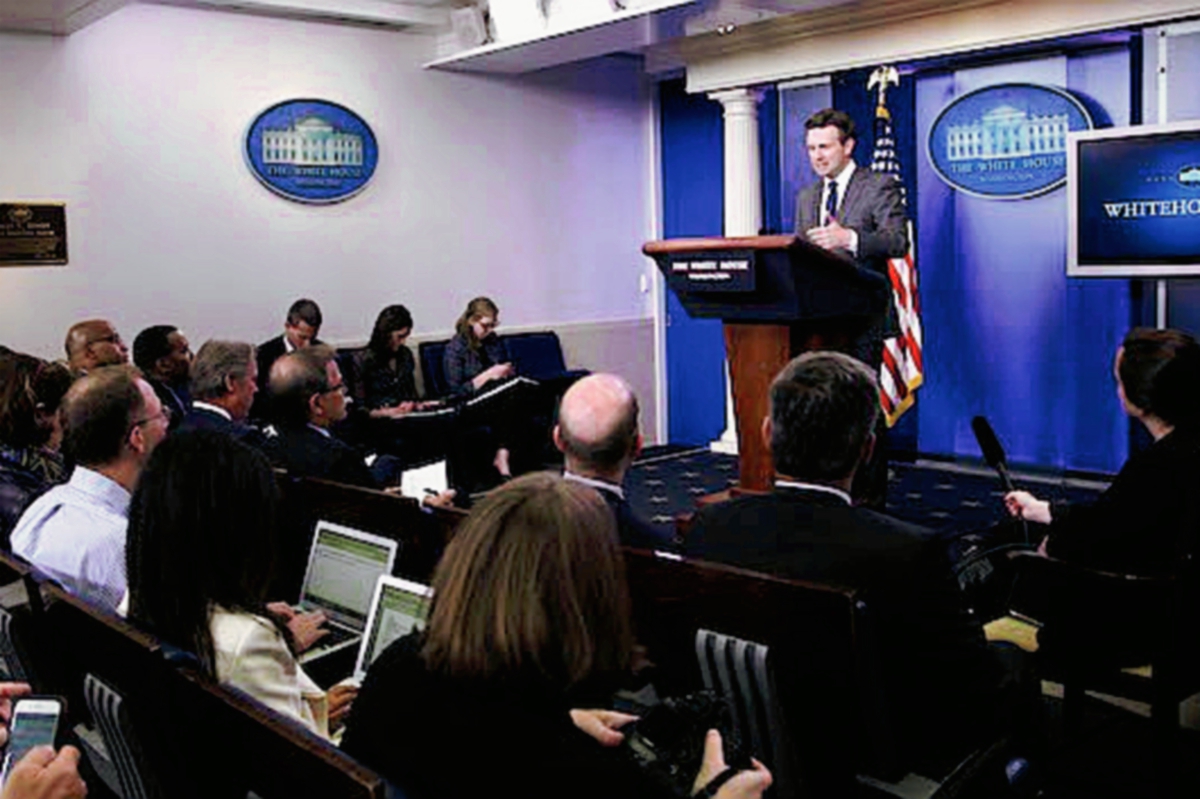 La sala de conferencias de la Casa Blanca abrió sus puertas a periodistas cubanos, un hecho calificado como histórico. (Foto Prensa Libre: AFP).