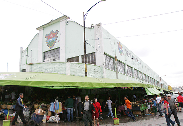Mercado Sur Dos visto desde la 21 calle zona 1. (Foto: Hemeroteca PL)