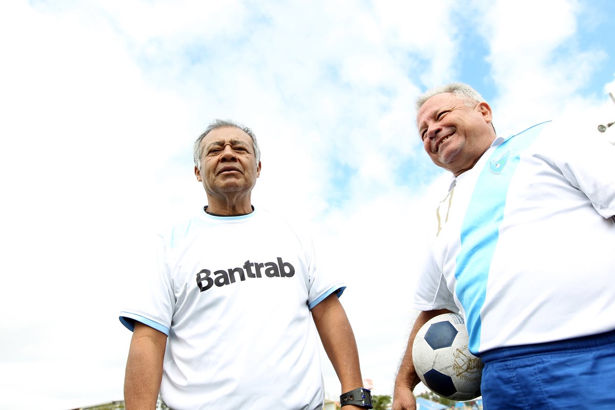 Sánchez y McDonald mantienen la amistad que inició en las canchas. (Foto Prensa Libre: Fernando López)