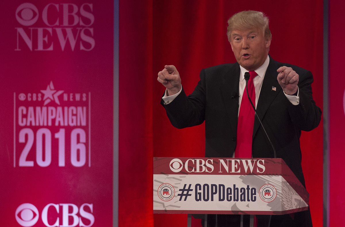 Donald Trump hace fuertes acusaciones contra sus rivales. (Foto Prensa Libre: AFP)