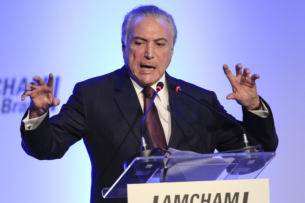 Michel Temer, presidente de Brasil, cuyos ministros son señalados por corrupción. (Prensa Libre: AFP)