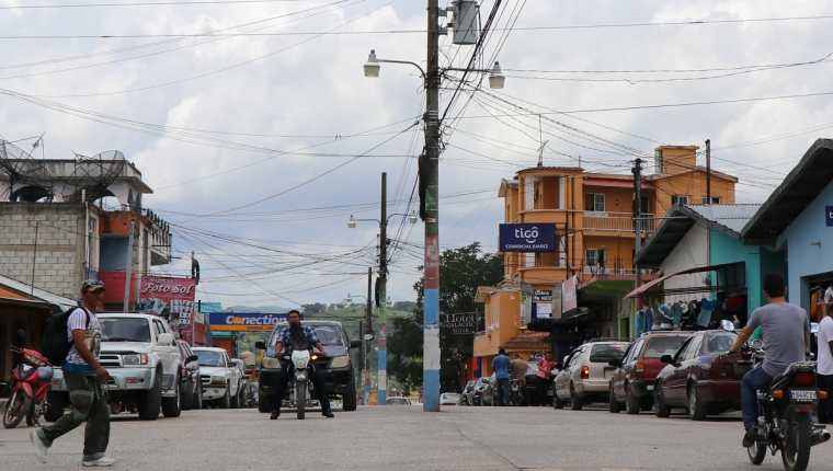 La comunidad La Blanca donde sucedió el hecho queda a 25 kilómetros de la zona urbana de Melchor de Mencos. (Foto Prensa Libre: Rigoberto Escobar)