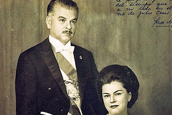 Sara de la Hoz de Méndez, junto a su esposo, Julio César Méndez Montenegro, presidente de Guatemala 1966-1970.