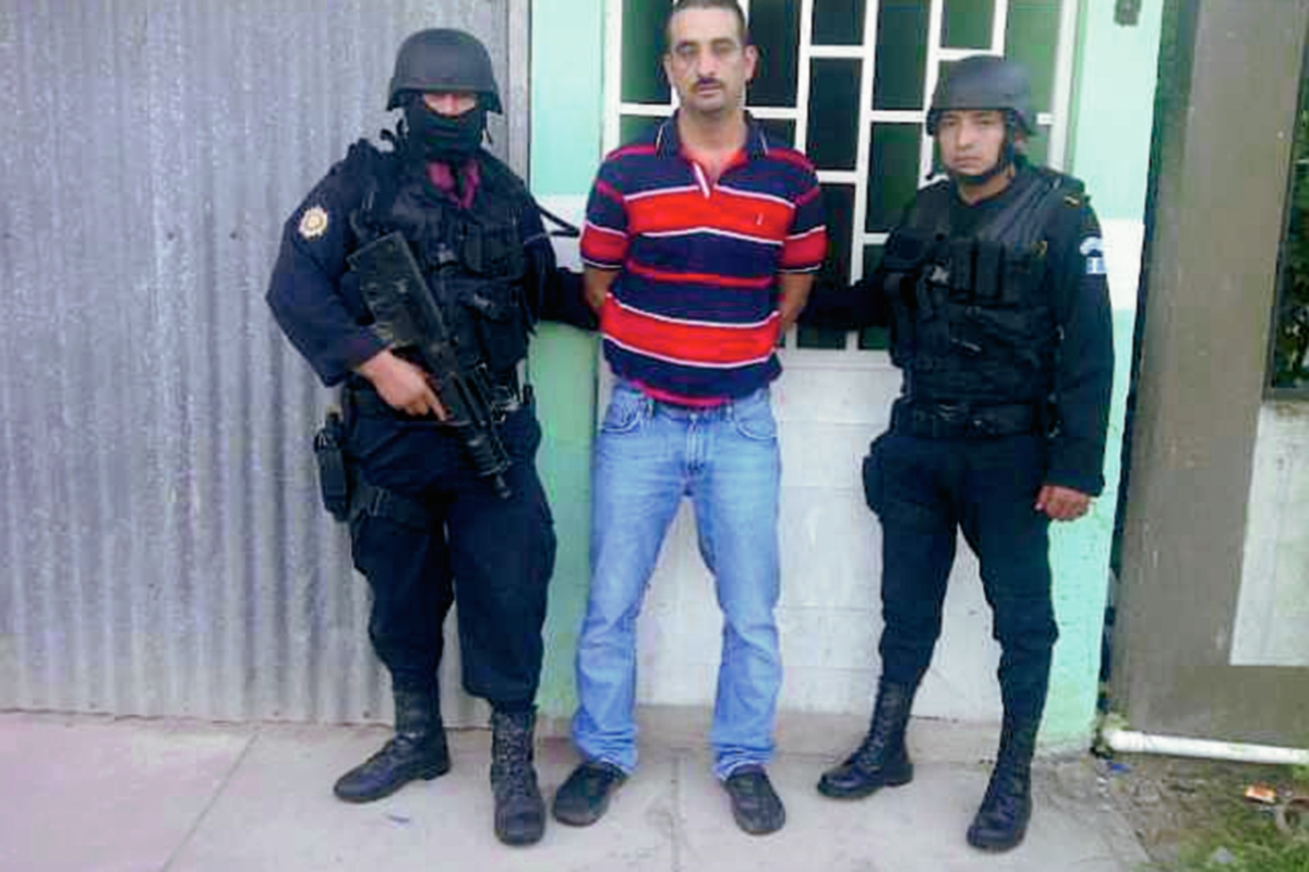 Marlon Esaú  Casasola Sosa, de 33 años, fue capturado en Los Amates, Izabal, señalado del delito de secuestro. (Foto Prensa Libre: PNC)