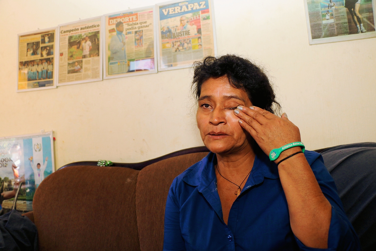 Dora Leticia, madre de Barrondo, lamenta descalificación. (Foto Prensa Libre: Eduardo Sam Chun).