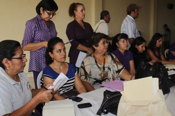 La presentación se llevó a cabo durante la reunión del Consejo Departamental de Desarrollo. (Foto Prensa Libre: Óscar González)<br _mce_bogus="1"/>