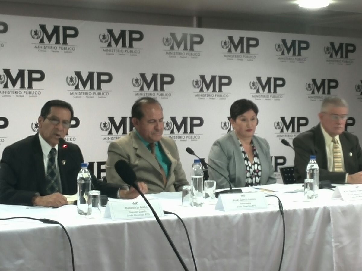 La Asociación de Periodistas de Guatemala, respalda el trabajo del Ministerio Público. (Foto Prensa Libre: E. Paredes)