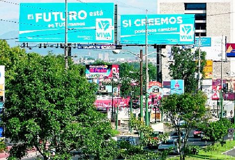 La propaganda política ha comenzado a ocupar el ambiente publicitario del país. (Foto Prensa Libre: Archivo)