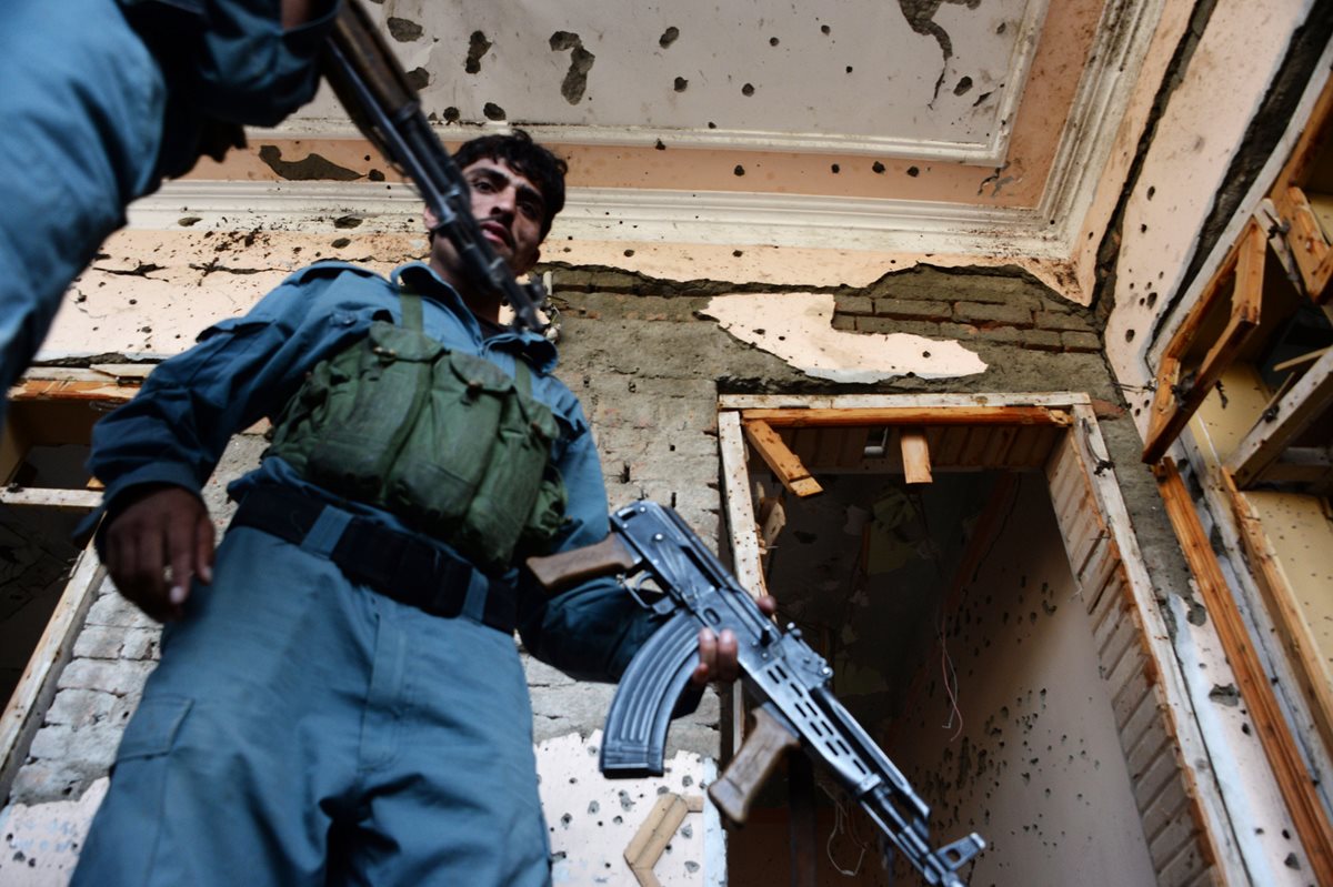 En octubre último un atacante suicida detonó sus explosivos en una reunión de los ancianos de las tribus en el este de Afganistán. (Foto Prensa Libre: AFP)