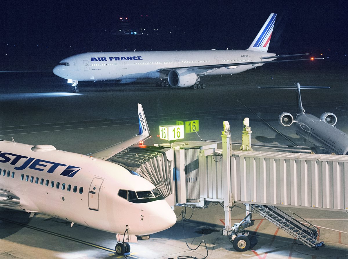  Ningún explosivo fue encontrado a bordo de dos vuelos de Air France con destino a París. (Foto Prensa Libre: AP)
