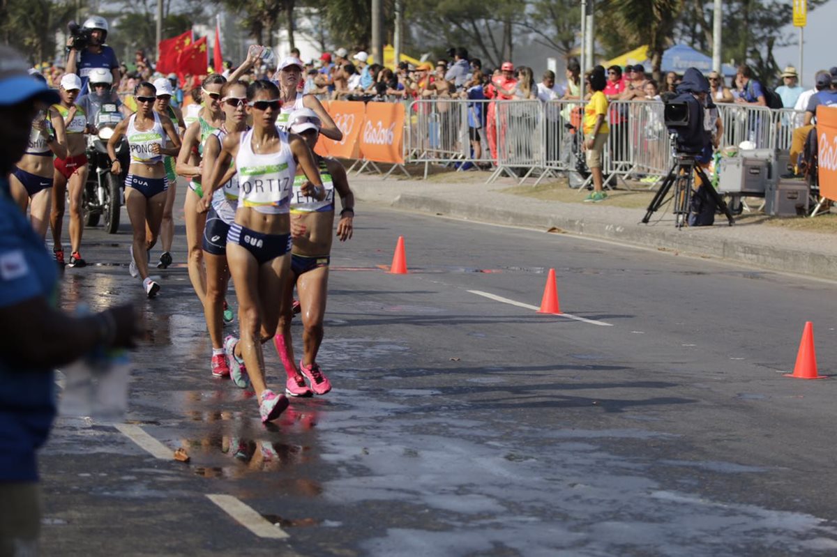Mirna Ortiz es la guatemalteca mejor posicionada en la competencia. Mayra Herrera fue descalificada y Maritza Poncio está en el último grupo. (Foto Prensa Libre: COG)