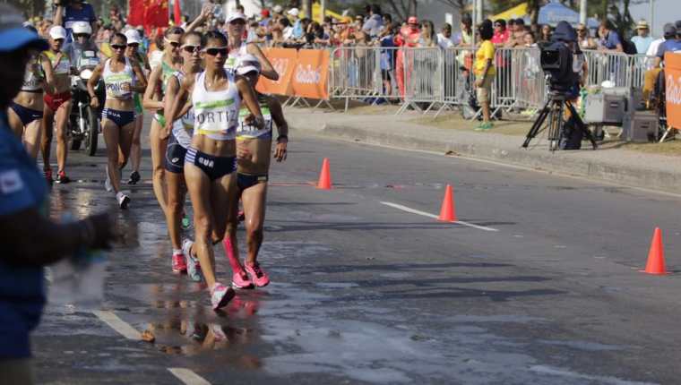 Mirna Ortiz es la guatemalteca mejor posicionada en la competencia. Mayra Herrera fue descalificada y Maritza Poncio está en el último grupo. (Foto Prensa Libre: COG)