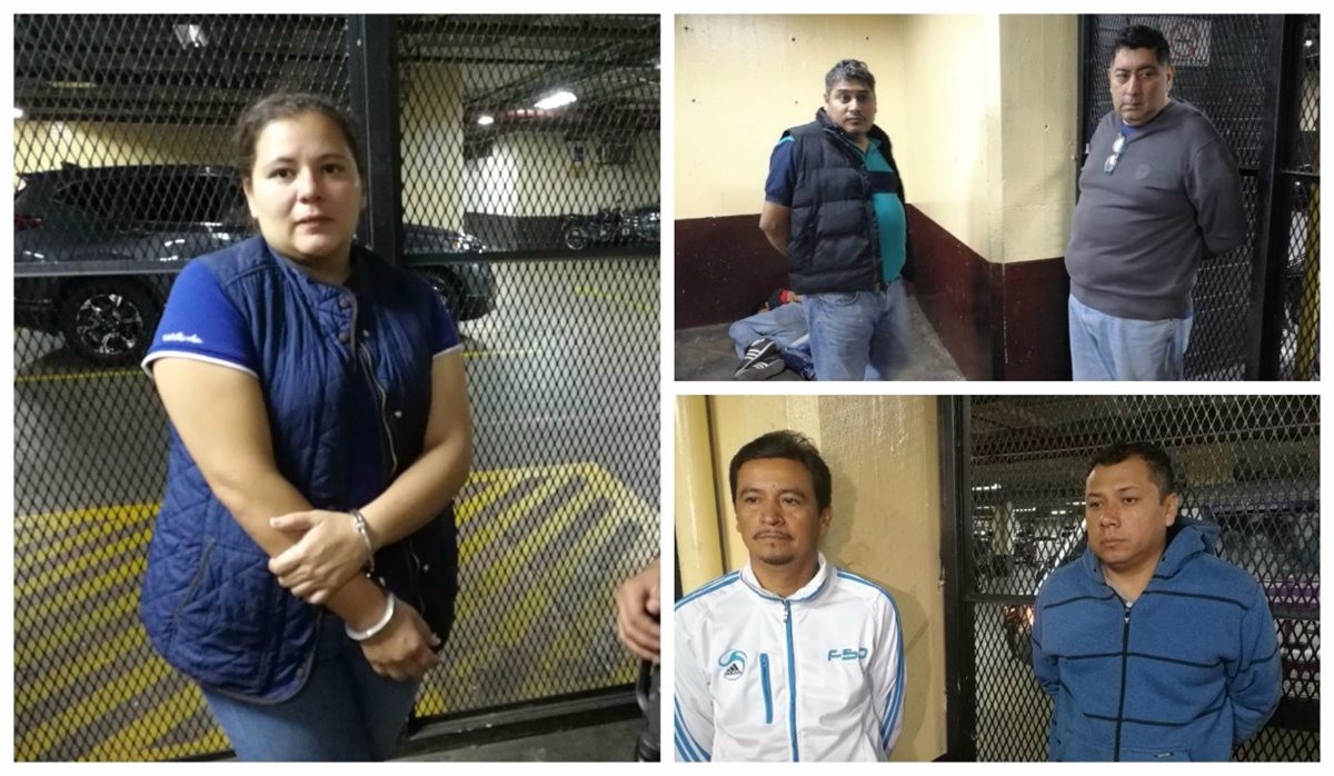 Algunos de los capturados a su ingreso a Torre de Tribunales. (Foto Prensa Libre: Estuardo Paredes)