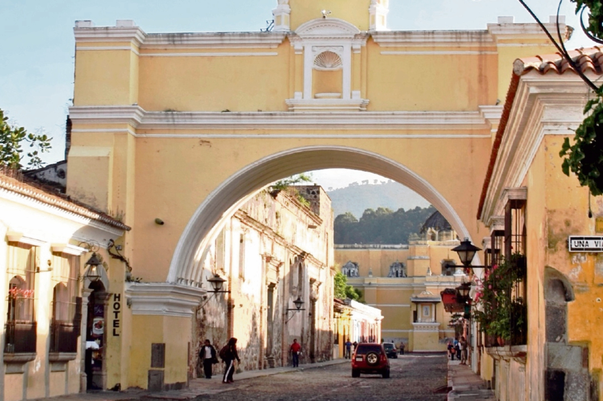 La calle  del Arco, Antigua Guatemala, es uno de los lugares que prefieren turistas.
