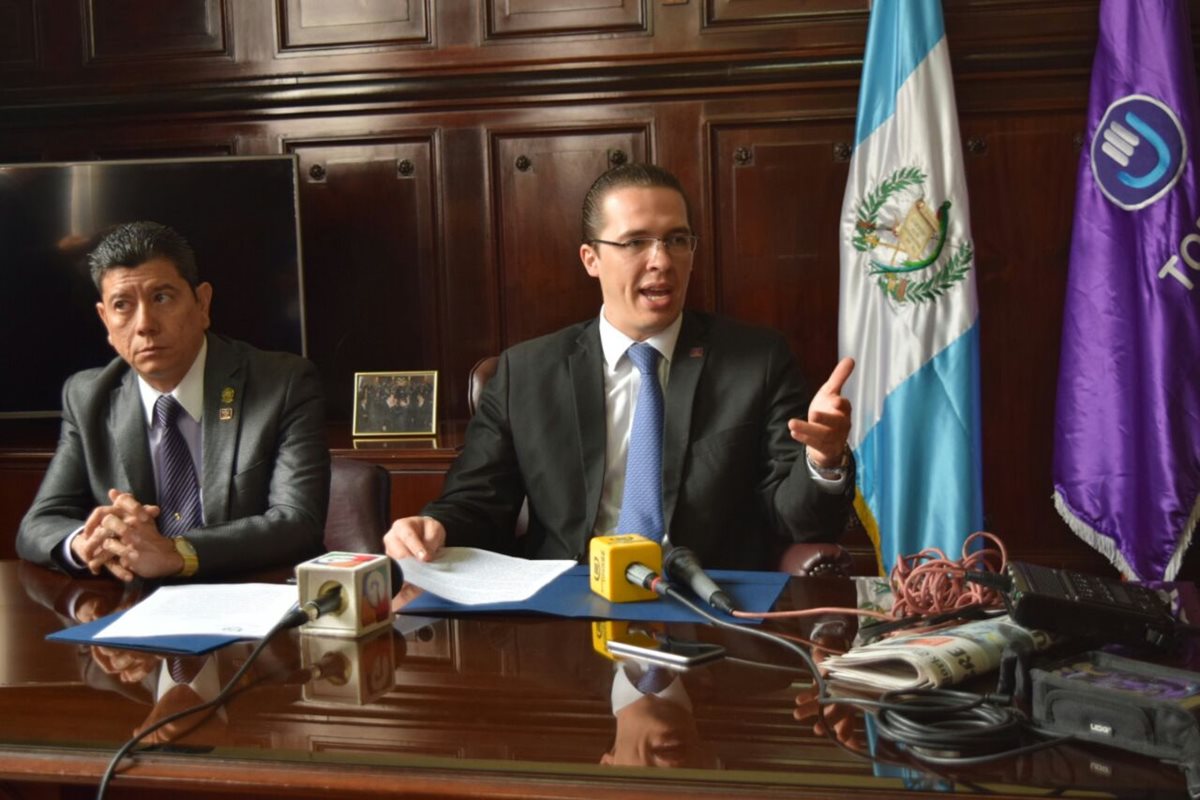 Bancada Todos presenta iniciativa contra las maras (Foto Prensa Libre: Cortesía bloque Todos)