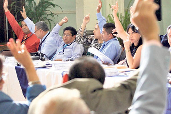 Comisión de la Corte Suprema de Justicia debe aprobar cada decisión en miras a la postulación.