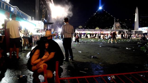 La gente acudió a un festival anual de música country sin sospechar lo que pasaría después. GETTY IMAGES