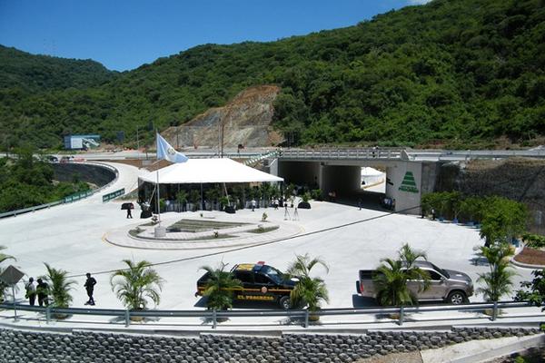 Distribuidor vial está ubicado en el kilómetro 47 de la ruta al Atlántico, en Sanarate, El Progreso. (Foto Prensa Libre: Héctor Contreras)