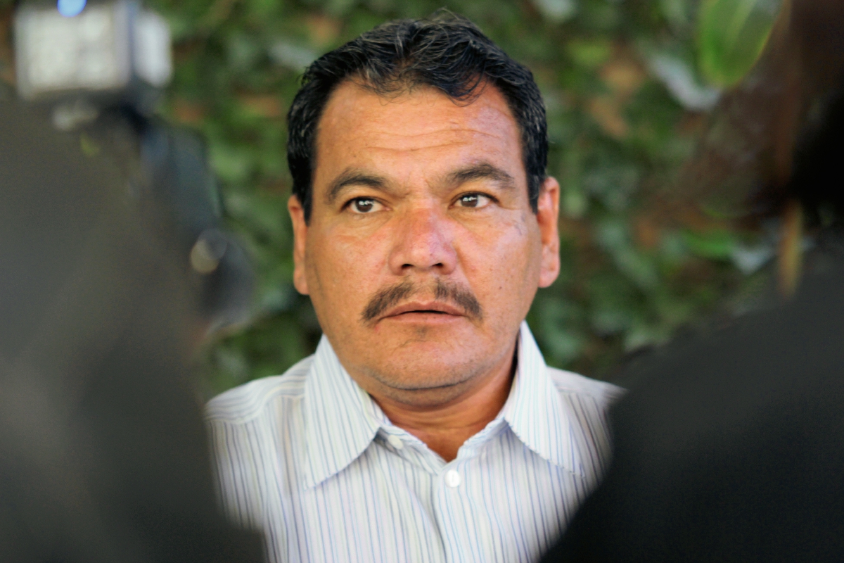 Oziel Mérida  Mérida fue detenido por supuestos vínculos en un caso de  estafa al Estado. (Foto Prensa Libre: Mike Castillo)