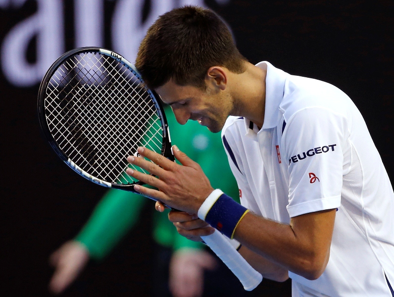 Djokovic sufrió más de la cuenta pero dio un paso más hacia el título. (Foto Prensa Libre: AP)