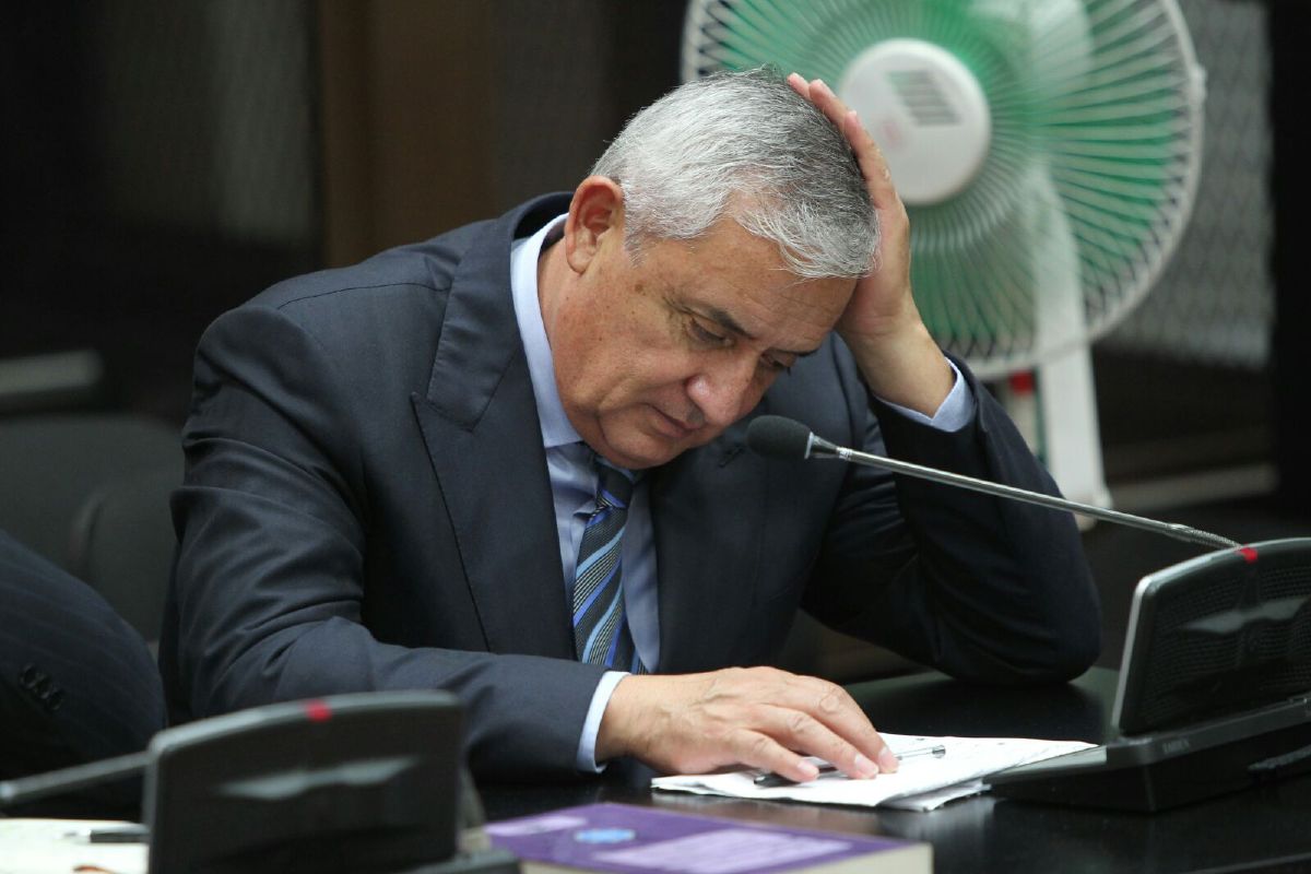 El expresidente Otto Pérez Molina fue acusado formalmente por el Ministerio Público. (Foto Prensa Libre: Hemeroteca PL)