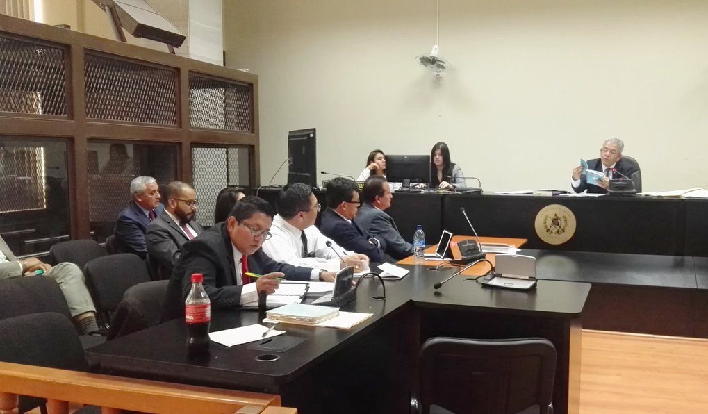 Implicados en caso La Línea escuchan al juez Miguel Ángel Gálvez. Foto Prensa Libre: Jerson Ramos)
