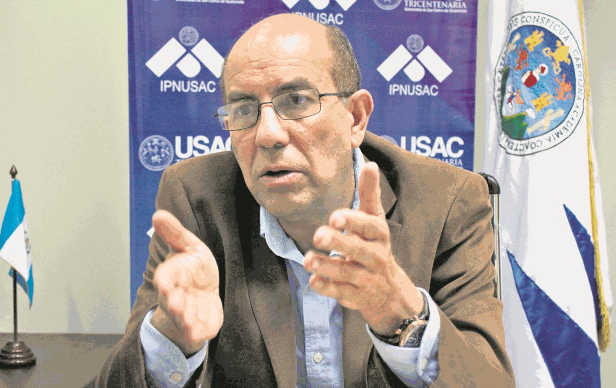 Édgar Balsells representante de la Usac para integrar la junta directiva del IGSS, tomaría posesión a dicho cargo el próximo martes. (Foto Prensa Libre: Hemeroteca PL)