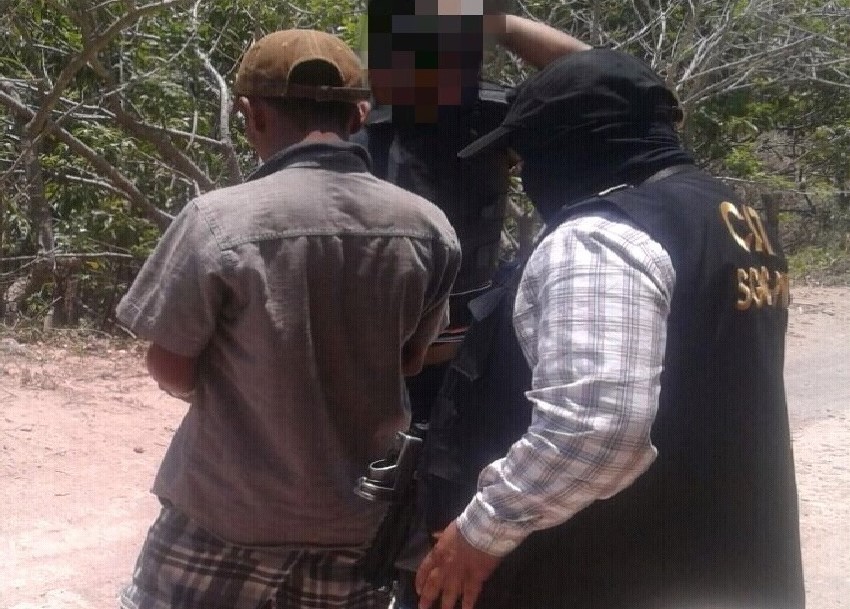 El sospechoso fue arrestado en Agua Tibia, Talpetata, Zapotitlán, Jutiapa. (Foto Prensa Libre: Cortesía PNC)