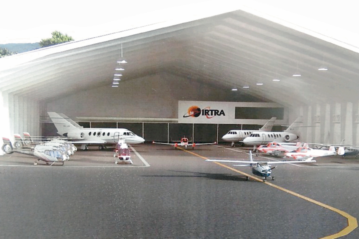 Maqueta del hangar que se construirá en el terreno norte de La Aurora, a la par de DHL. (Foto Prensa Libre: Rosa María Bolaños)