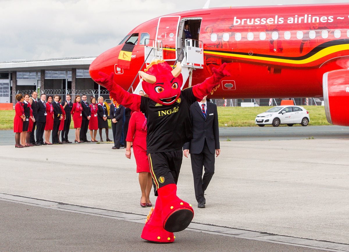 La Selección de Bélgica aterrizó este miércoles en Rusia. (Foto Prensa Libre: EFE)