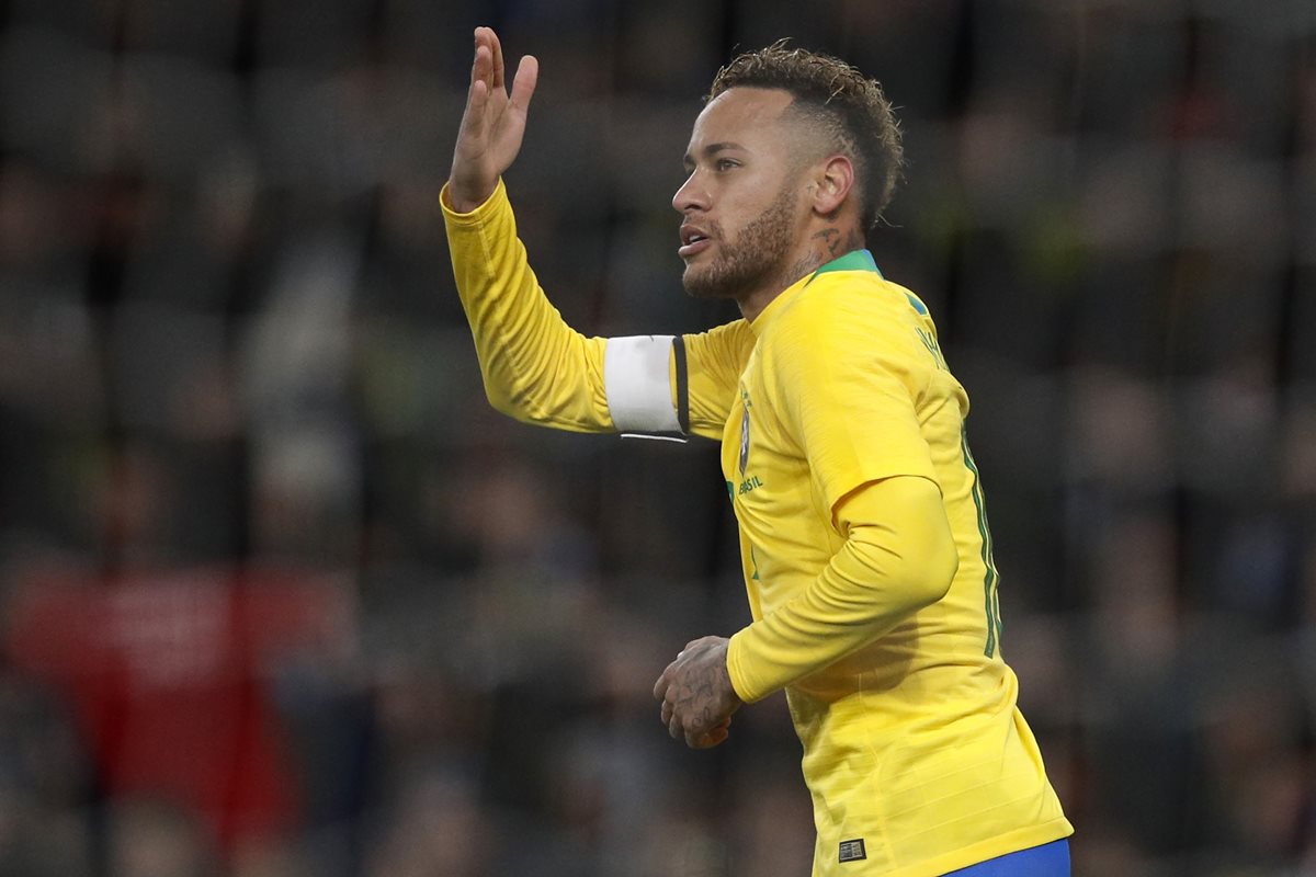 Neymar festejó este viernes con la Selección de Brasil. (Foto Prensa Libre: AFP)
