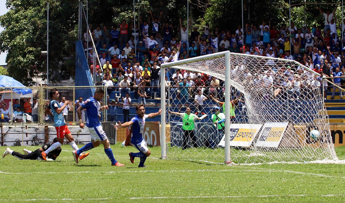 El nicaragüense Eulises Pavón de Suchitepéquez anotó su primer gol en el futbol de Guatemala.