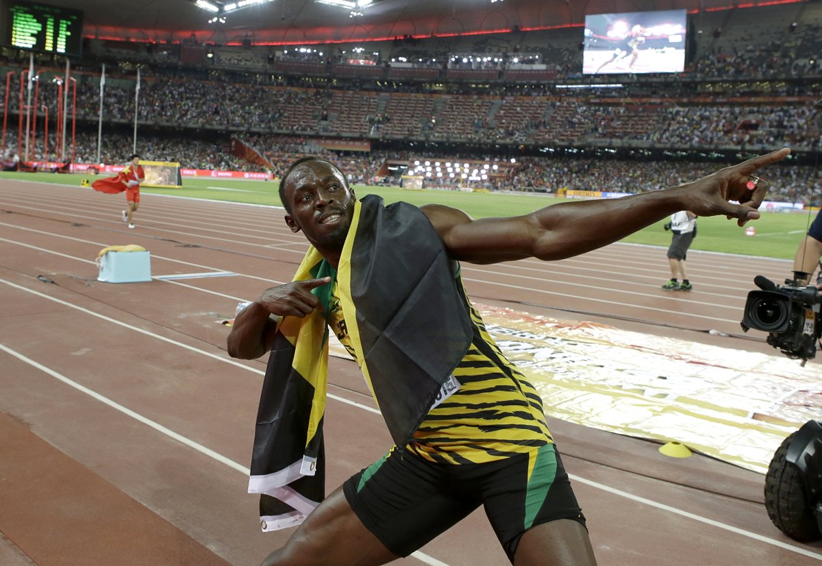 Usain Bolt volvió a demostrar que es el mejor corredor de la historia. (Foto Prensa Libre: AP)