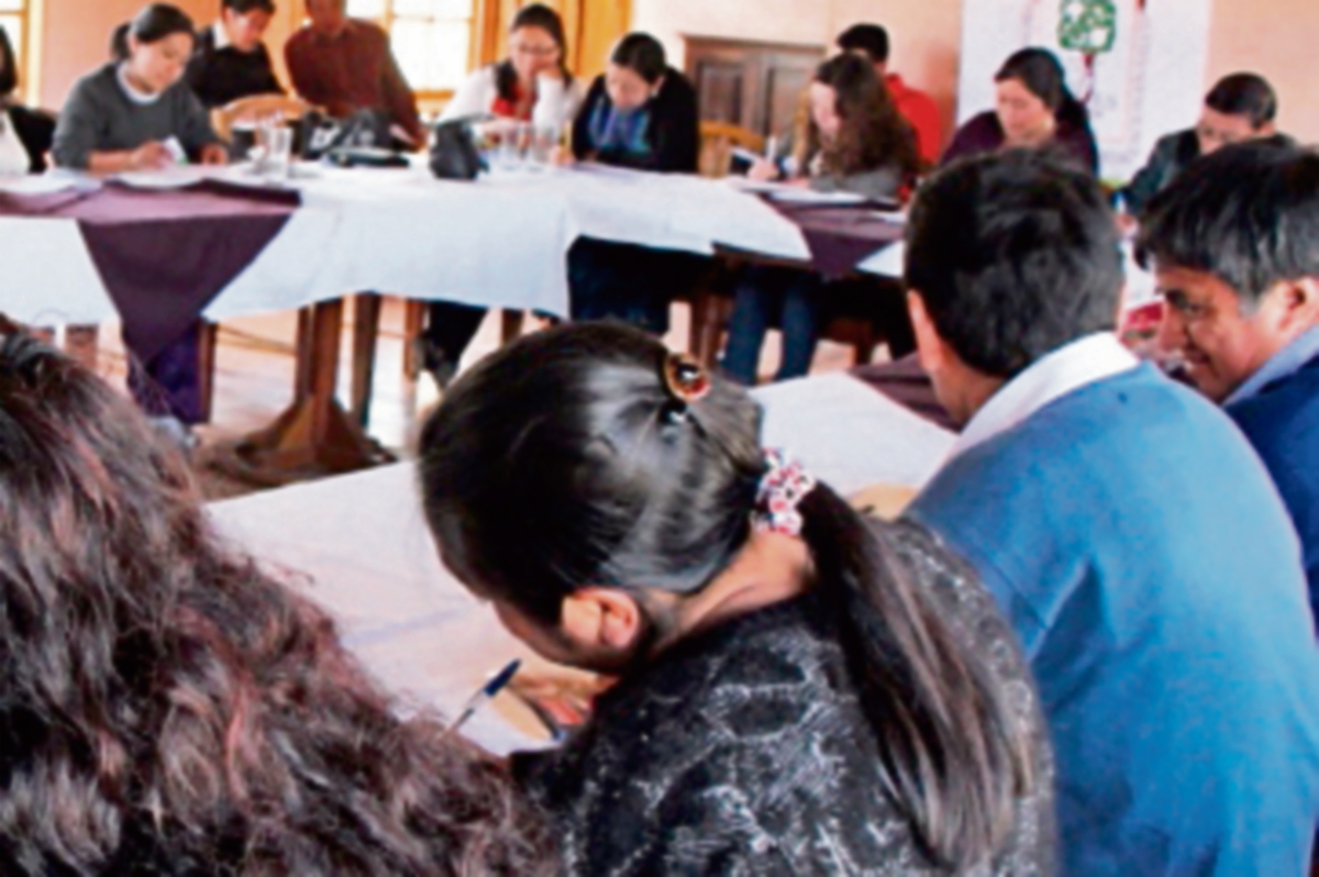 Seis meses  durará   diplomado, en Toto.