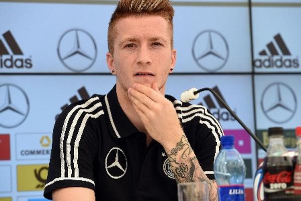 Marcos Reus fue elegido como el mejor jugador de la Bundesliga. (Foto Prensa Libre: AFP)