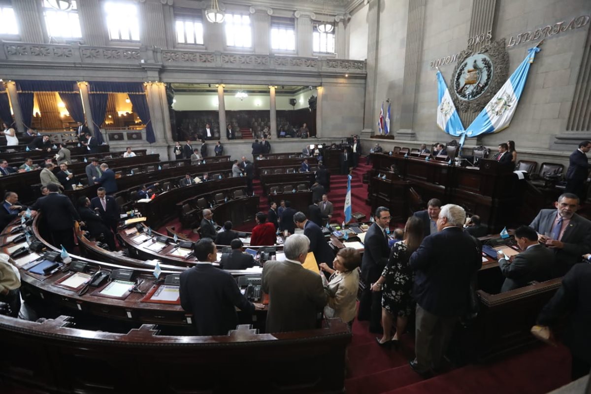 El Congreso comenzó la discusión de las reformas a la Ley Electoral. (Foto Prensa Libre: Érick Ávila)