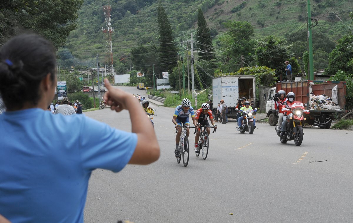 Los pedalistas están listos para volver a la acción en la Vuelta a Guatemala 2017. (Foto Prensa Libre: Francisco Sánchez)