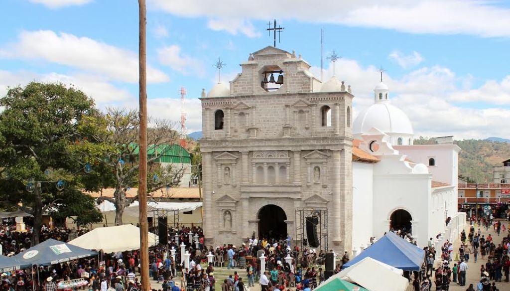 Nueva parroquia de Joyabaj, Quiché, fue inaugurada este sábado. (Foto Prensa Libre: Óscar Figueroa).