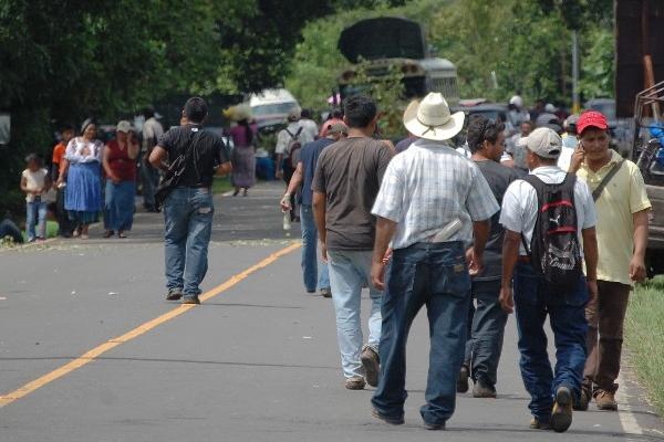 Imagen de archivo del bloqueo en el km 272 de la ruta hacia el puesto fronterizo de El Carmen. (Foto Prensa Libre: Alexánder Coyoy)
